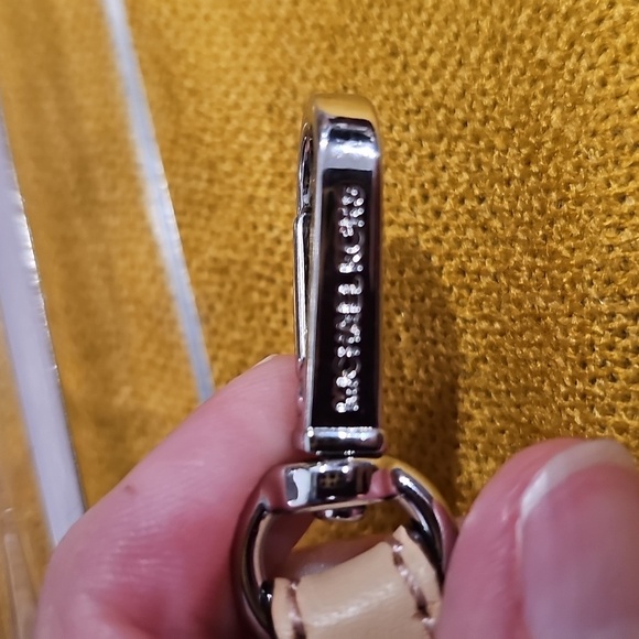 Michael Kors SIlver Metallic Wristlet - EUC - Picture 7 of 8